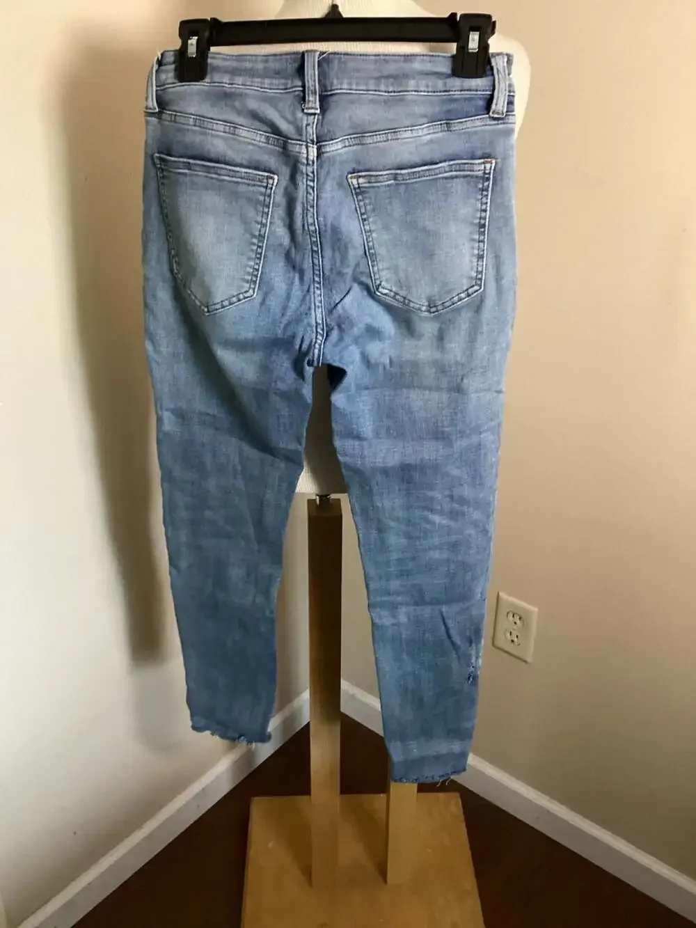 Pistola Women's Blue Denim Raw Hem Skinny Jeans Size 28